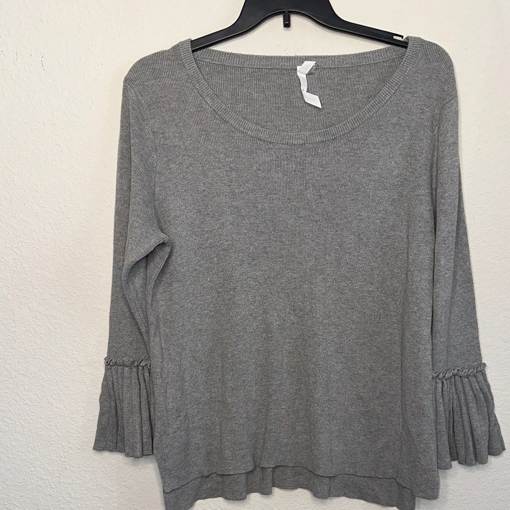 NY Collection Gray Sweater with Ruffled Sleeves